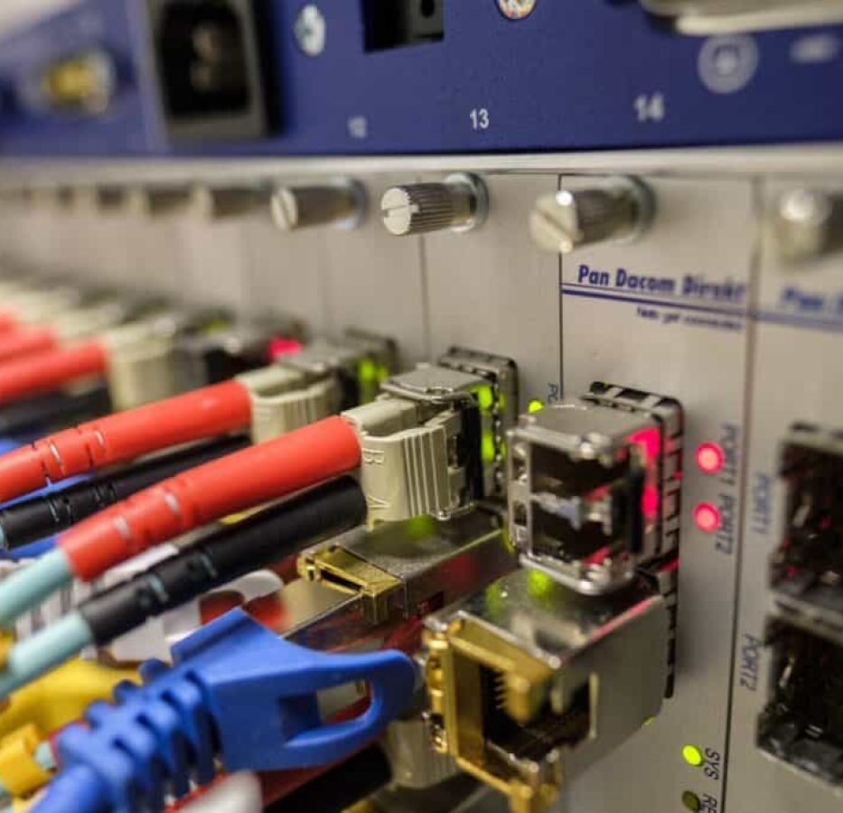 fiber-optic-light-waveguide-gl-1024x682